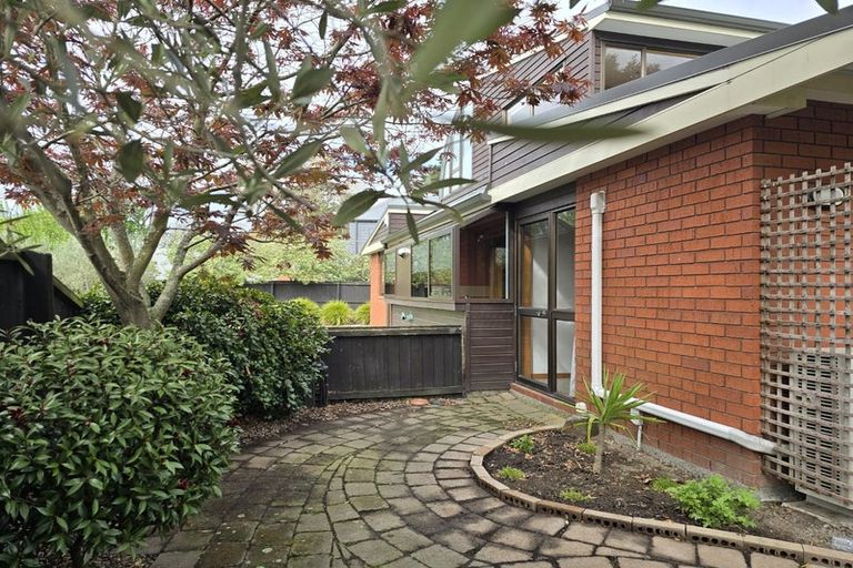 Photo of property in 8a Ludecke Place, Sockburn, Christchurch, 8042