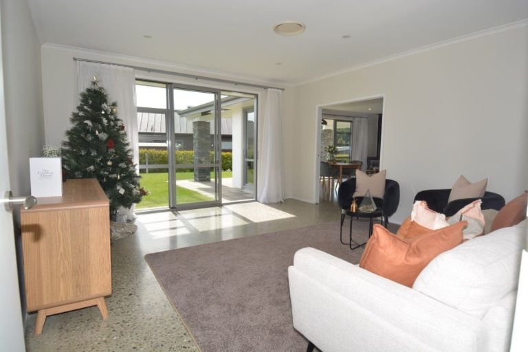 Photo of property in 4 Avalanche Place, Wanaka, 9305