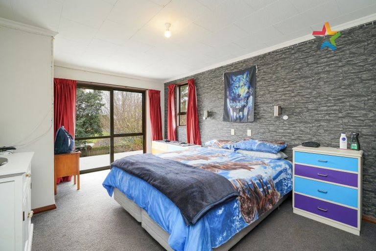 Photo of property in 220 Mill Road South, Seaward Bush, Invercargill, 9871