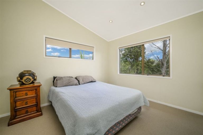 Photo of property in 67 Robbies Road, Shelly Park, Auckland, 2014