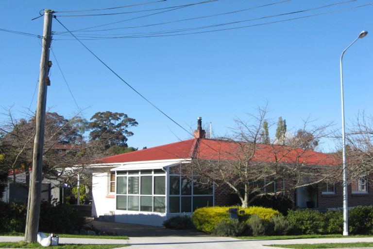 Photo of property in 32 Campbell Street, Havelock North, 4130