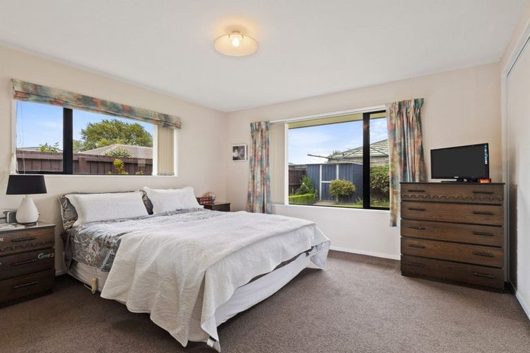 Photo of property in 42 Bella Rosa Drive, Hei Hei, Christchurch, 8042