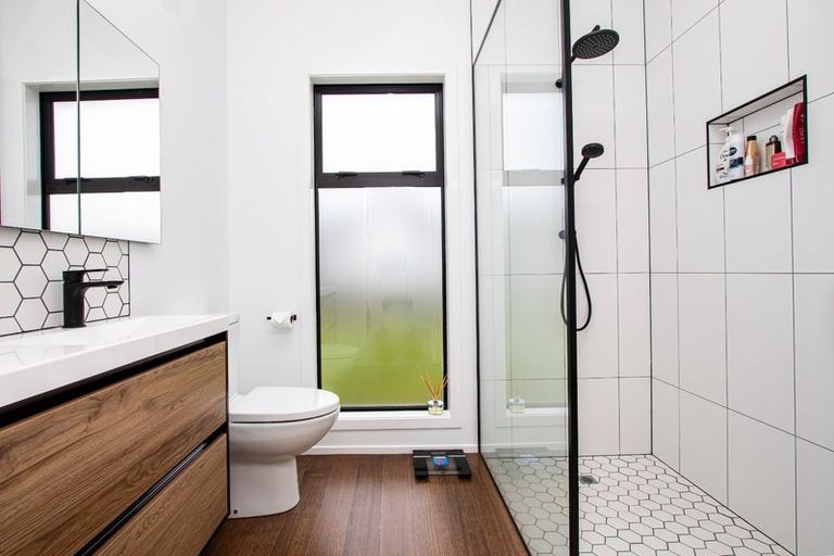 Photo of property in 101 Saint Kilda Road, Cambridge, 3434