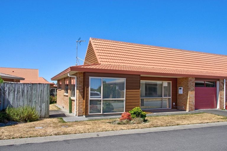 Photo of property in Holdsworth Villas, 67/2 William Donald Drive, Solway, Masterton, 5810