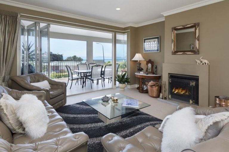 Photo of property in 4a Cleary Terrace, Cockle Bay, Auckland, 2014