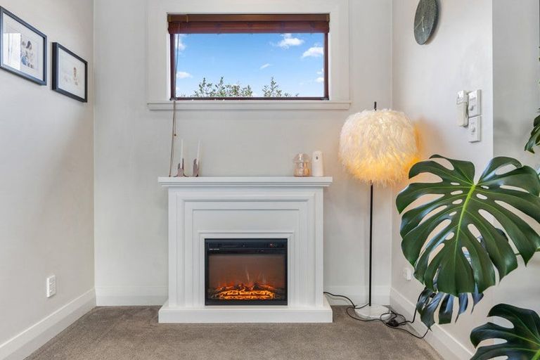 Photo of property in 28 Cleveland Street, Edgeware, Christchurch, 8013