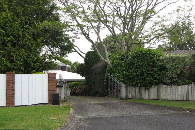 Photo of property in 6 Elana Court, Conifer Grove, Takanini, 2112