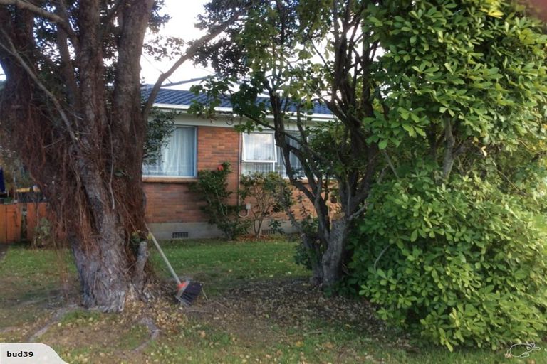 Photo of property in 1/17 Doment Crescent, Orewa, 0931