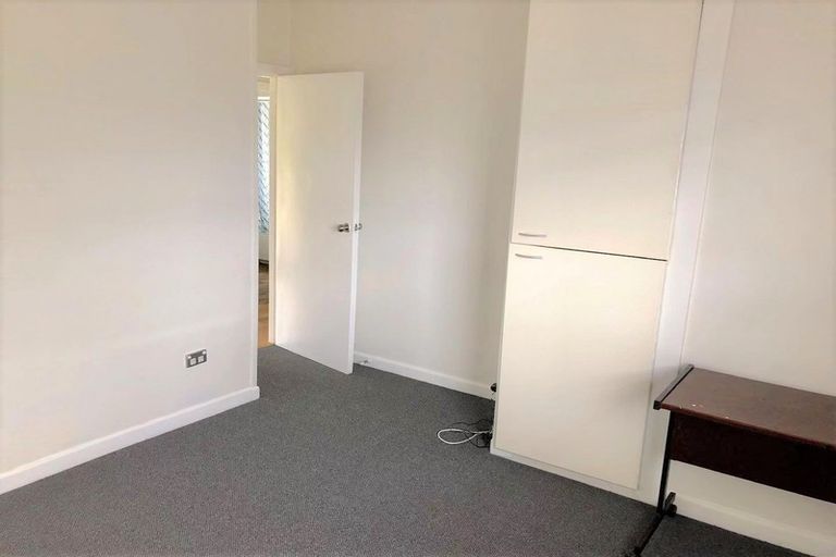 Photo of property in 2 Zion Road, Birkenhead, Auckland, 0626