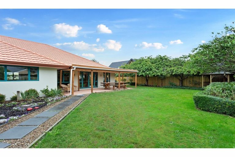 Photo of property in 20 Milesbrook Close, Rangiora, 7400