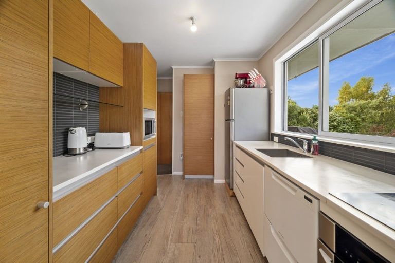 Photo of property in 11 Alberta Street, Acacia Bay, Taupo, 3330