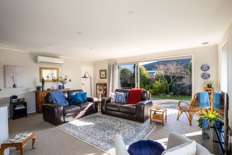 Photo of property in 374b Carrington Street, Upper Vogeltown, New Plymouth, 4310