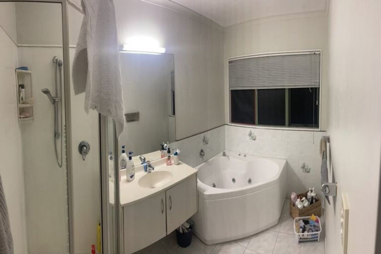 Photo of property in 2/41 Macleans Road, Bucklands Beach, Auckland, 2014