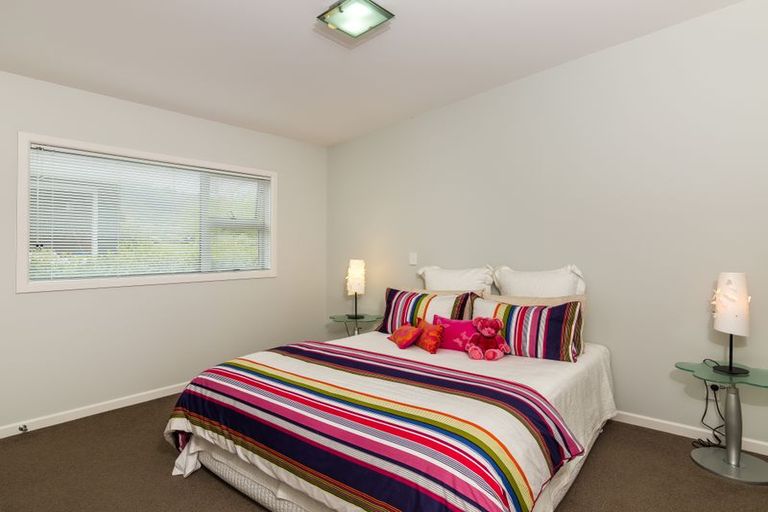 Photo of property in 2 Seagers Close, Kinloch, Taupo, 3377