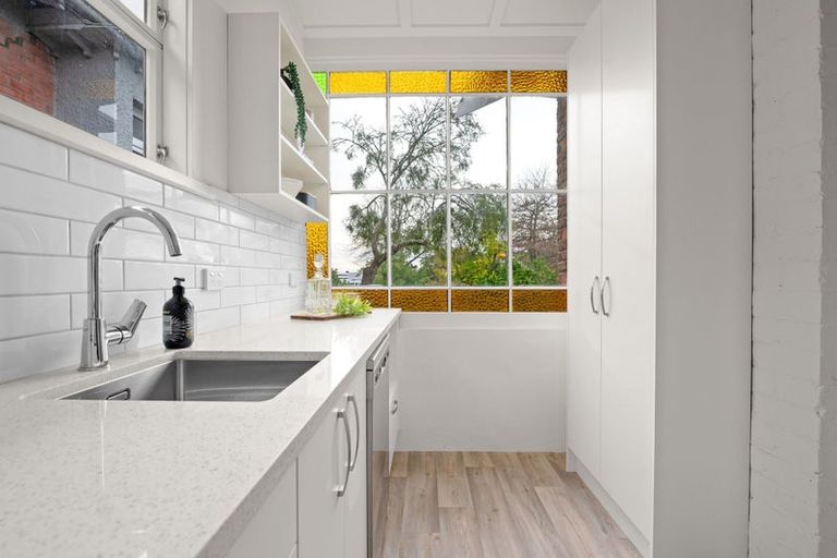 Photo of property in 8 Pembroke Lane, Hamilton Lake, Hamilton, 3204