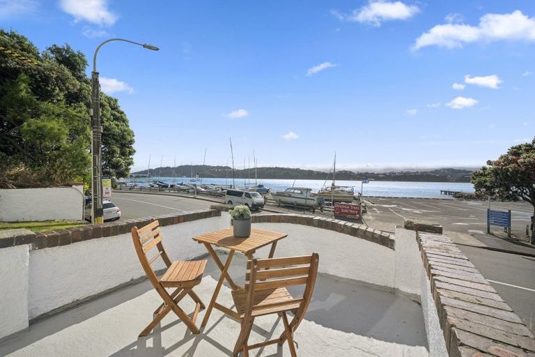 Photo of property in 468 Evans Bay Parade, Hataitai, Wellington, 6021