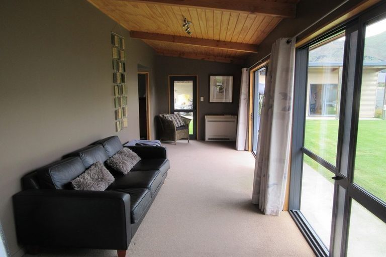 Photo of property in 231 Stone Street, Wanaka, 9305