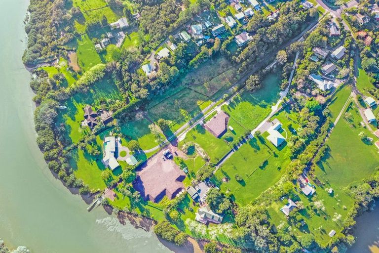 Photo of property in 9 River Palms Lane, Haruru, 0204