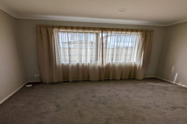 Photo of property in 19 Golden Avenue, Flat Bush, Auckland, 2019