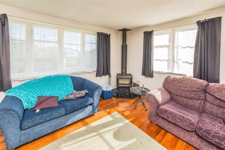 Photo of property in 38 Matipo Street, Castlecliff, Whanganui, 4501