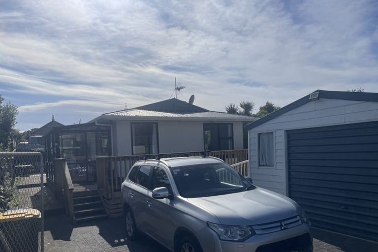 Photo of property in 3d Tireti Road, Titahi Bay, Porirua, 5022
