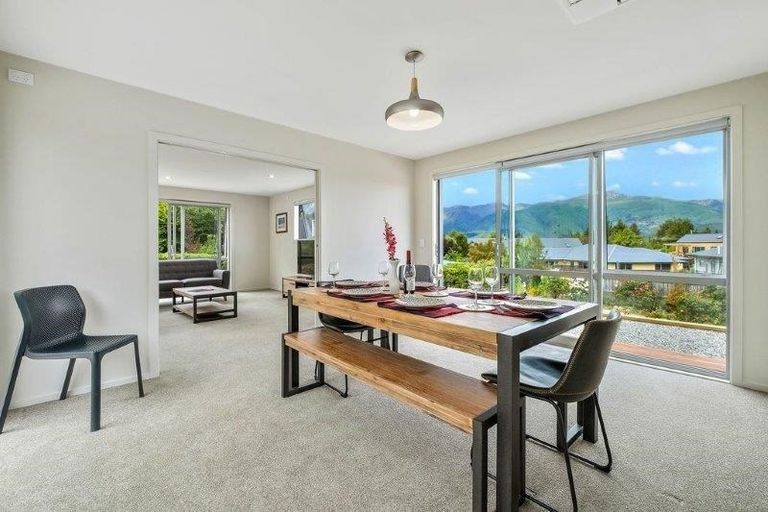 Photo of property in 17 Moraine Place, Lake Hawea, Wanaka, 9382