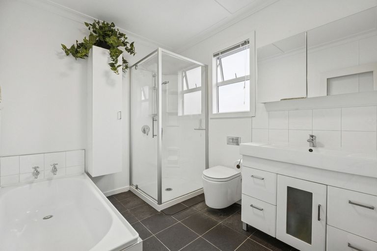 Photo of property in 1 Wardlaw Street, Musselburgh, Dunedin, 9013