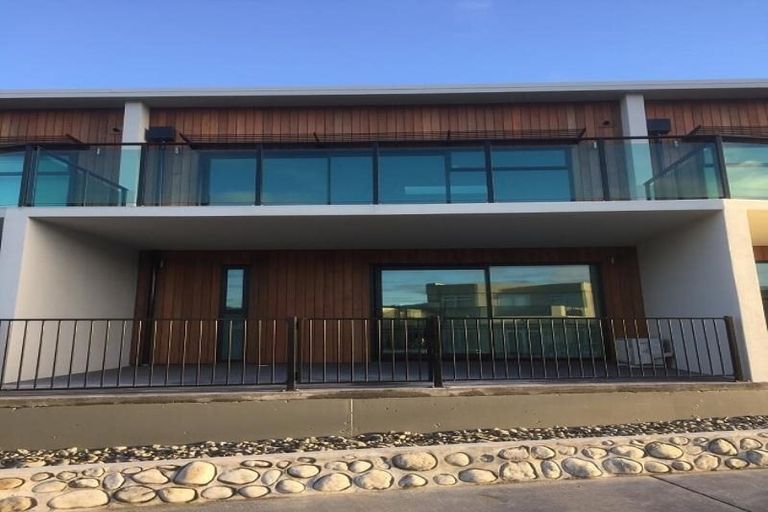 Photo of property in 6/2 Matatua Road, Raumati Beach, Paraparaumu, 5032