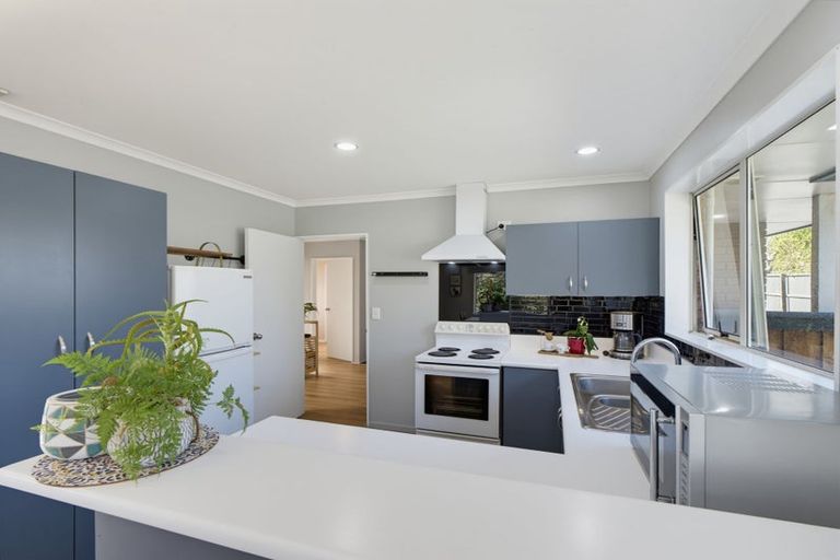 Photo of property in 5a Woodgrove Avenue, North New Brighton, Christchurch, 8083