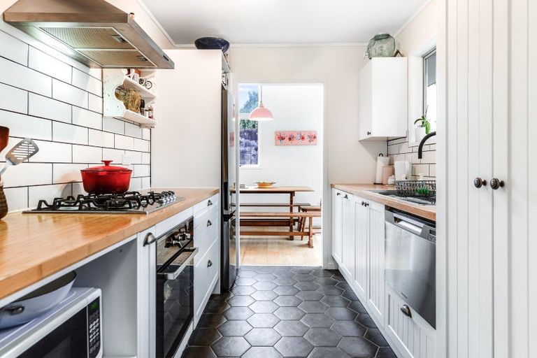 Photo of property in 24 Camden Place, Pukete, Hamilton, 3200