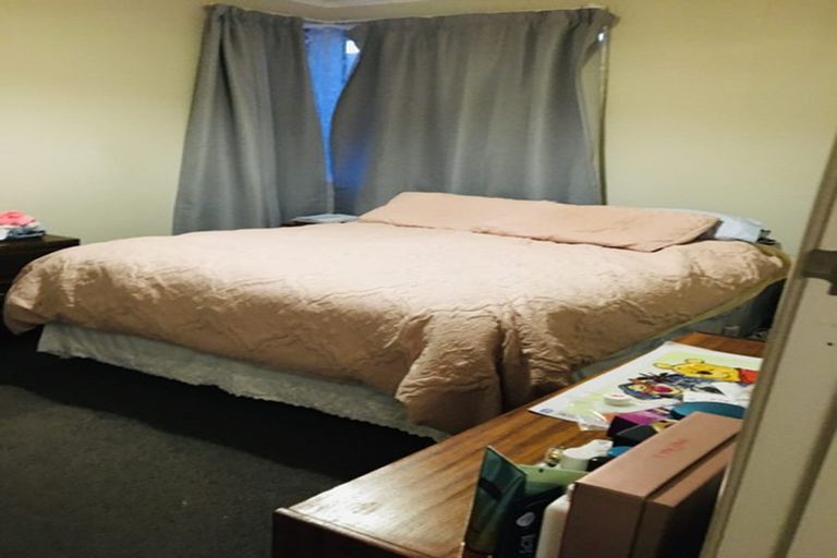 Photo of property in 16 Ussher Place, Pakuranga Heights, Auckland, 2010