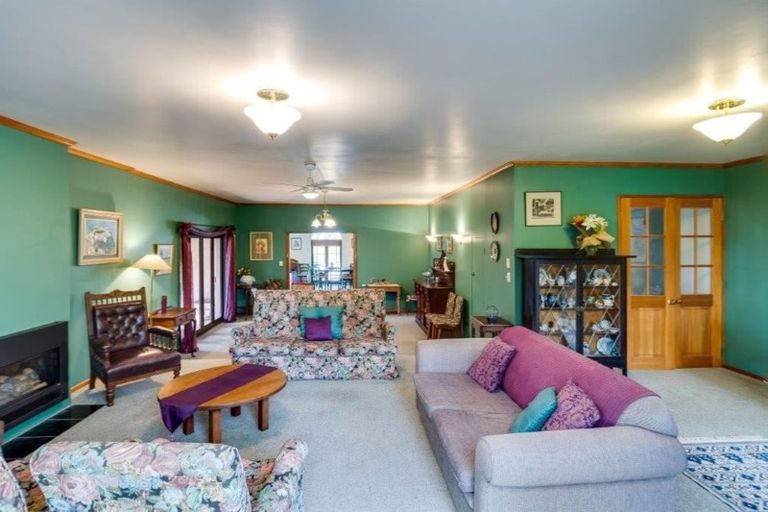 Photo of property in 50 Clifton Road, Tongaporutu, Urenui, 4378