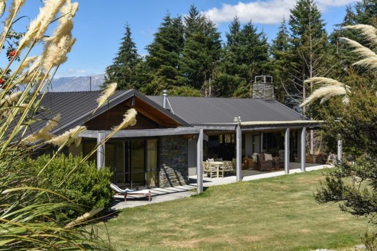 Photo of property in 41 Precipice Lane, Glenorchy, 9372