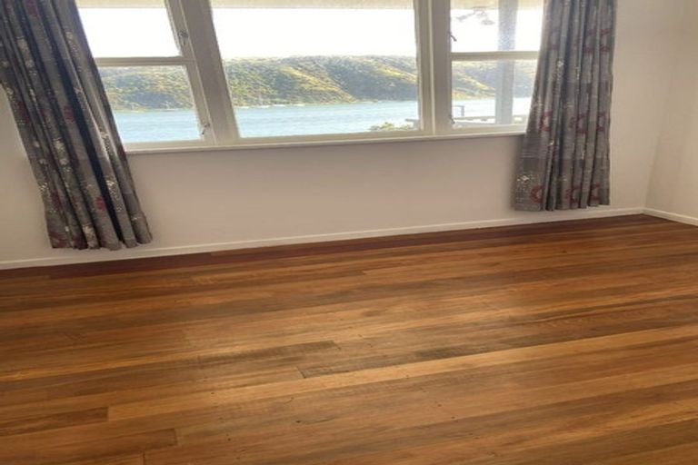 Photo of property in 28 Papakowhai Road, Papakowhai, Porirua, 5024