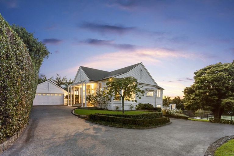 Photo of property in 253 St Heliers Road, Saint Heliers, Auckland, 1071