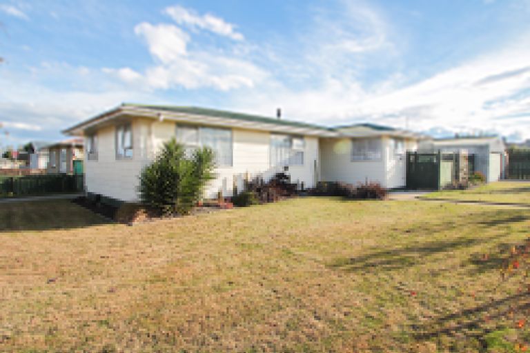 Photo of property in 1 College Street, Oamaru North, Oamaru, 9400