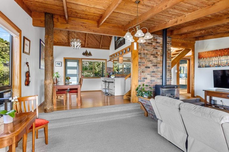 Photo of property in 45 Hillcrest Road, Hatfields Beach, Orewa, 0931