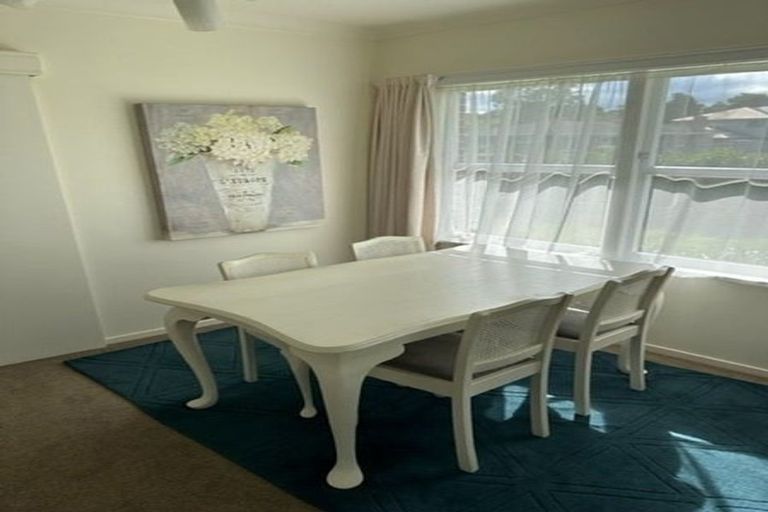 Photo of property in 1/8 Evelyn Place, Hillcrest, Auckland, 0627