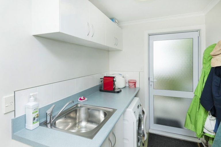 Photo of property in 2 Douglas Street, Okitu, Gisborne, 4010