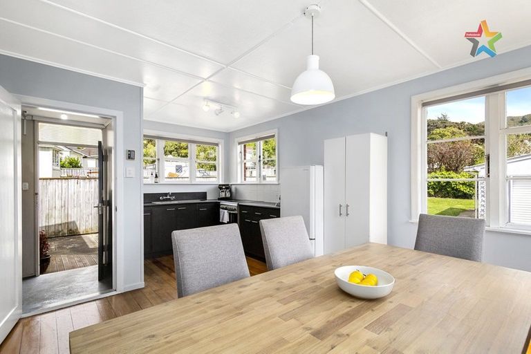 Photo of property in 16 Cleland Crescent, Naenae, Lower Hutt, 5011