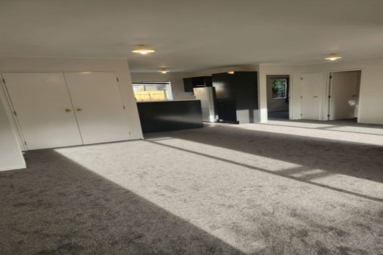 Photo of property in 5 Woodlark Close, Weymouth, Auckland, 2103