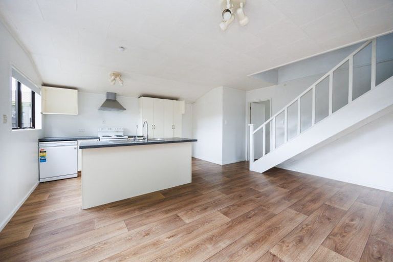 Photo of property in 10a Milne Street, Sanson, 4817