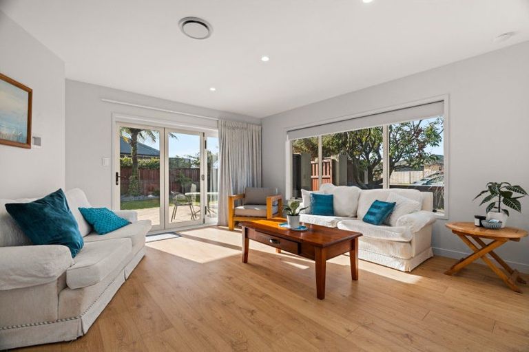 Photo of property in 2 Aranui Drive, Papamoa Beach, Papamoa, 3118