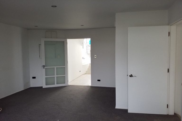 Photo of property in 11 Robieson Street, Roseneath, Wellington, 6011