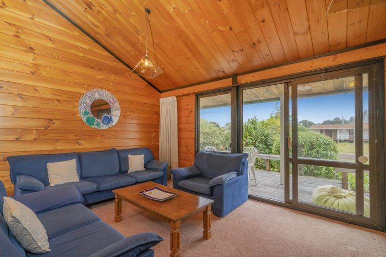 Photo of property in 37 Jubilee Drive, Pauanui, Hikuai, 3579