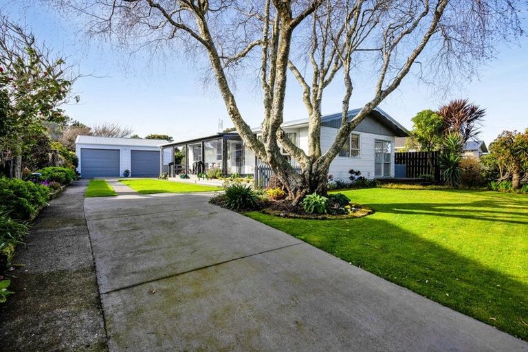 Photo of property in 11 Jade Place, Bell Block, New Plymouth, 4312