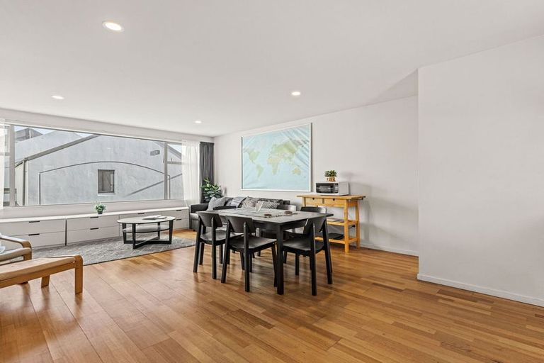 Photo of property in 9/388 Montreal Street, Christchurch Central, Christchurch, 8013