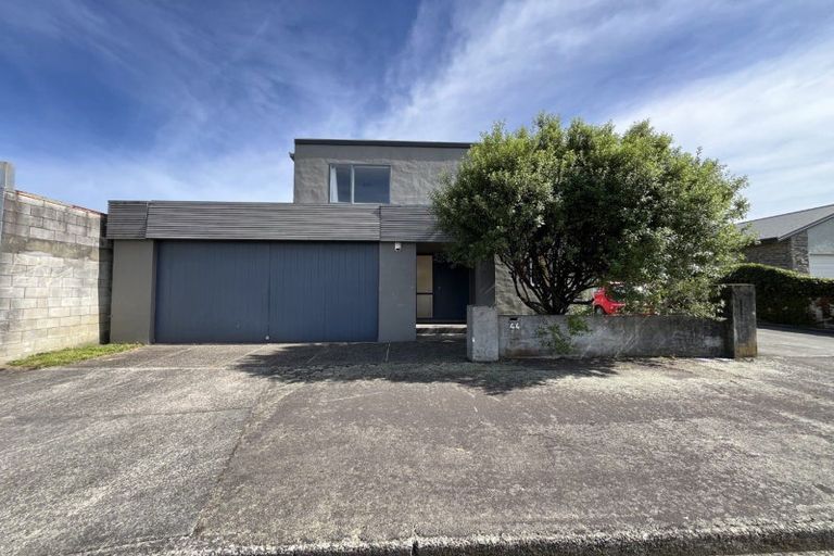 Photo of property in 44 Stewart Crescent, Hokowhitu, Palmerston North, 4410