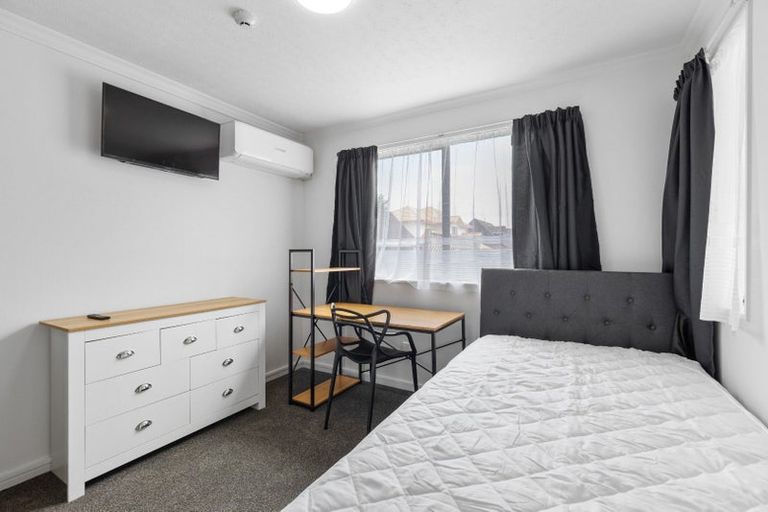 Photo of property in 22 Palm Avenue, Hokowhitu, Palmerston North, 4410