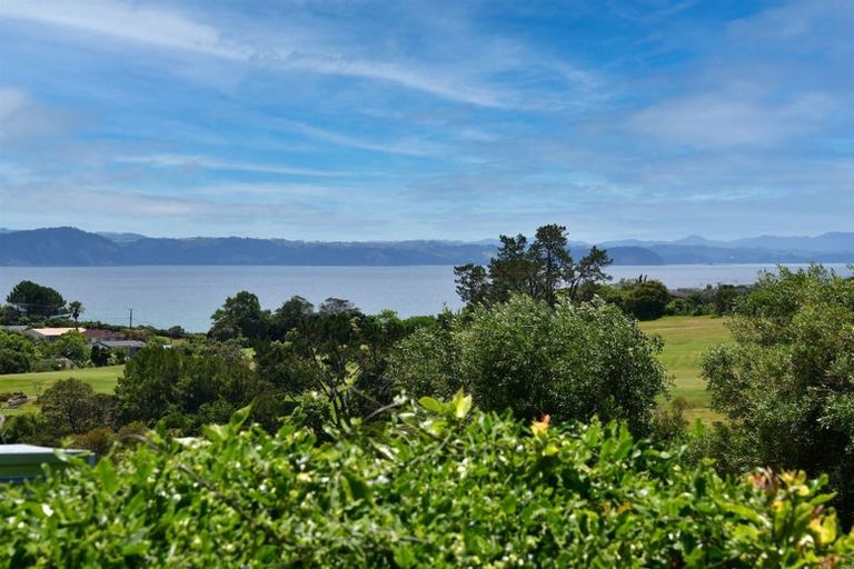 Photo of property in 11 Alverna View, Gulf Harbour, Whangaparaoa, 0930